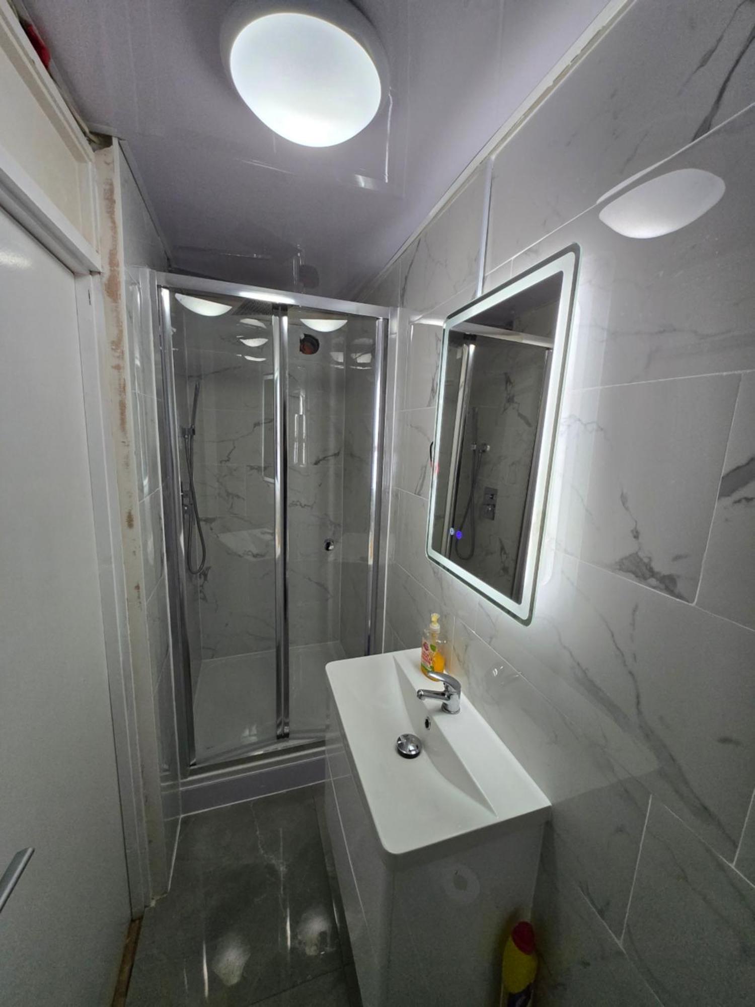 Ferienwohnung Snoozeden Chalvey, Slough Exterior foto